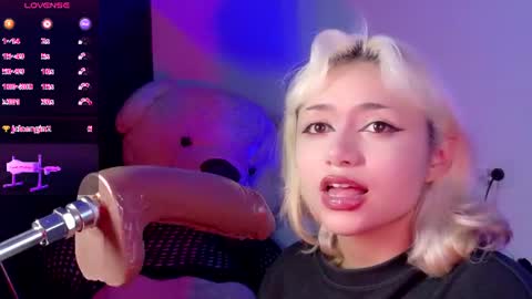 Snapshot of scarlet_gold chatting on 06-14-26, 02:24 scarlet_gold online show from 06-14-26, 02:24