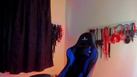 scarlet taylor kennedy online show from 10-14-25, 10:10