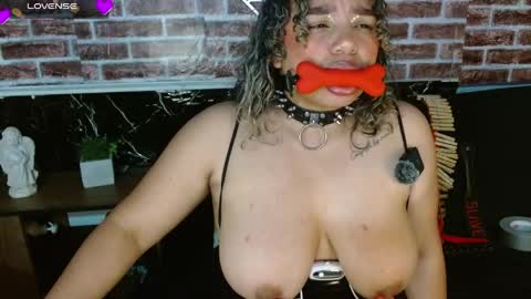 Scarlet online show from 04-17-26, 06:16