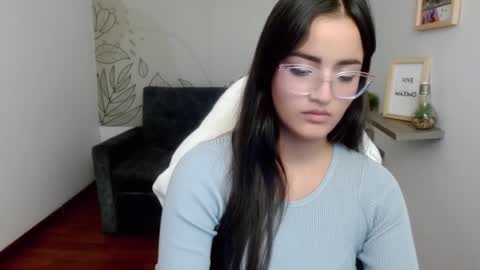 Scarlet  online show from 02-24-25, 07:52