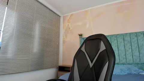 Scarlet  online show from 02-26-25, 12:14