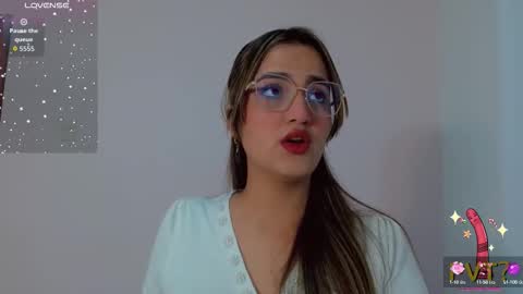 Scarlet  online show from 09-20-25, 04:24