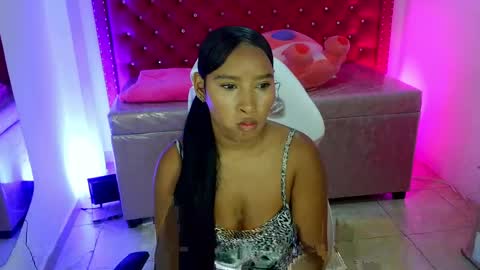 scarlet_rouse_m online show from 05-11-26, 08:50