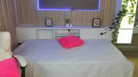 Scarlet  online show from 03-02-26, 07:15