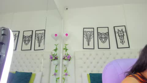 Snapshot of scarlet_stan22 chatting on 03-07-25, 11:07 Isa online show from 03-07-25, 11:07