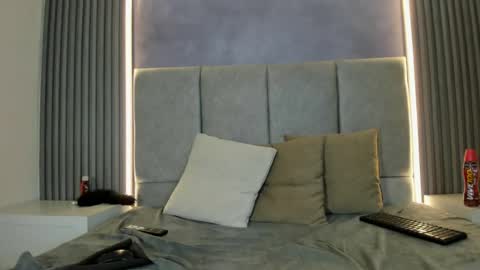 scarletaura26 online show from 07-28-26, 08:52