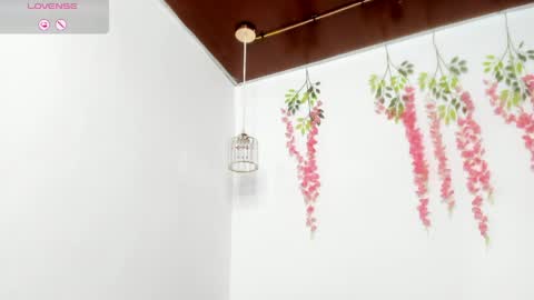 Snapshot of scarletbaker__ chatting on 05-26-26, 03:19 Scarlet online show from 05-26-26, 03:19