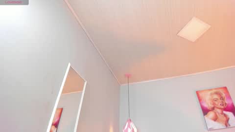 Scarlet  online show from 02-13-25, 10:54