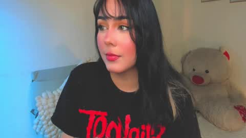 Snapshot of scarleth_jhons_ chatting on 02-05-25, 10:55 Scarleth... but not Scarleth Johansson. online show from 02-05-25, 10:55