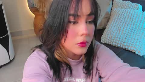 Snapshot of scarleth_jhons_ chatting on 03-06-25, 12:21 Scarleth... but not Scarleth Johansson. online show from 03-06-25, 12:21