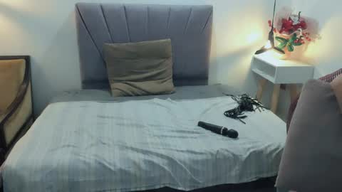S C A R L E T online show from 05-29-26, 05:11