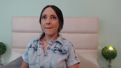 scarlet  online show from 02-21-26, 10:49