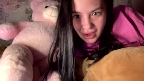 Snapshot of scarletpetal chatting on 01-23-25, 07:18 scarletpetal online show from 01-23-25, 07:18