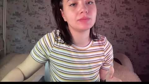 Snapshot of scarletpetal chatting on 09-23-25, 10:51 scarletpetal online show from 09-23-25, 10:51