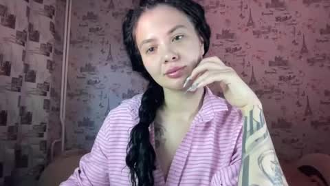 Snapshot of scarletpetal chatting on 09-29-25, 11:04 scarletpetal online show from 09-29-25, 11:04