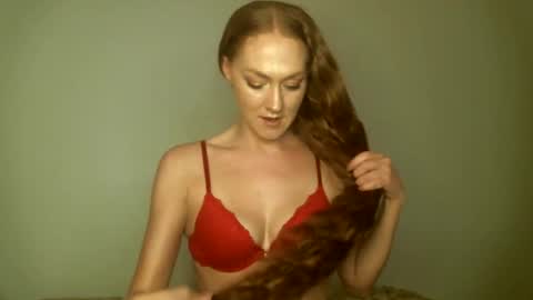 Scarlet Satine online show from 12-28-24, 10:14