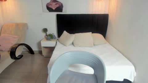 Scarlett online show from 01-17-25, 12:10