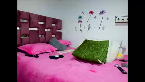 Scarlett online show from 04-07-26, 01:39