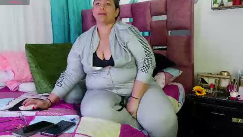 Snapshot of scarlett__jhonson chatting on 06-21-26, 02:58 Scarlett online show from 06-21-26, 02:58