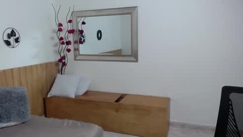 Snapshot of scarlett_adams__ chatting on 05-19-26, 12:44 scarlett_adams__ online show from 05-19-26, 12:44
