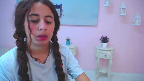 Scarlett online show from 04-01-26, 01:41