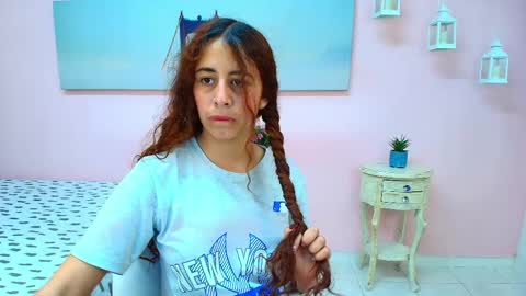 Snapshot of scarlett_clyde chatting on 06-05-26, 12:33 Scarlett online show from 06-05-26, 12:33