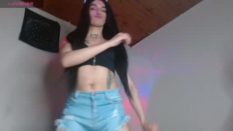 Snapshot of scarlett_crastrawberry chatting on 06-12-26, 11:03 scarlet online show from 06-12-26, 11:03