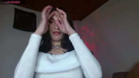 Snapshot of scarlett_crastrawberry chatting on 07-26-26, 12:41 scarlet online show from 07-26-26, 12:41