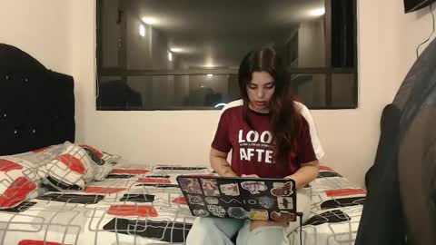 Scarlett and Jazmin online show from 02-12-25, 05:26