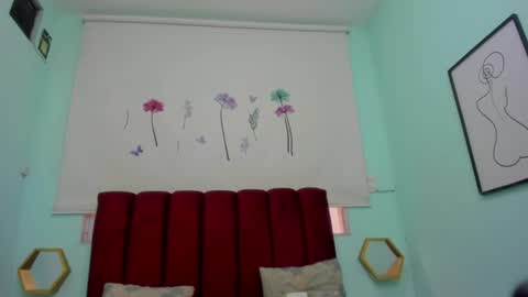 Snapshot of scarlett_fox20 chatting on 06-26-26, 01:48 scarlett_fox20 online show from 06-26-26, 01:48