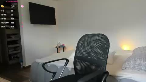 scarlet  online show from 07-27-26, 03:30