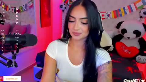 Snapshot of scarlett_luv chatting on 06-18-26, 02:45 Kim online show from 06-18-26, 02:45