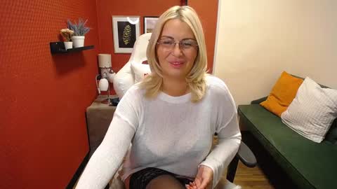 Scarlett online show from 01-06-25, 09:19