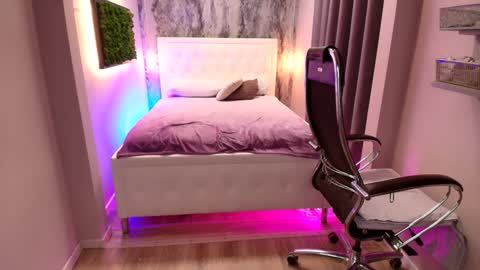 Scarlett online show from 01-23-25, 02:50