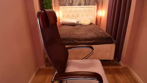 Scarlett online show from 02-14-25, 03:15