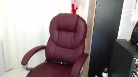 scarlett_mill online show from 05-30-26, 06:05