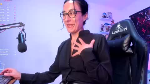 Snapshot of scarlett_musse chatting on 07-24-26, 11:58 scarlett online show from 07-24-26, 11:58