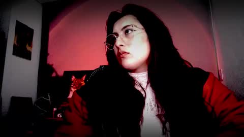 Snapshot of scarlett_sen chatting on 01-14-26, 05:51 Mistress Scarlett online show from 01-14-26, 05:51