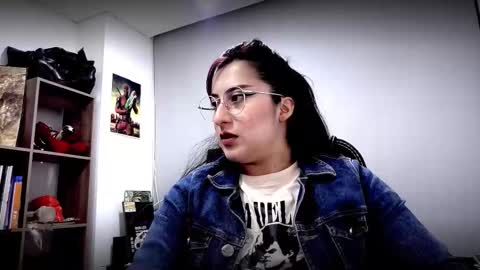 Snapshot of scarlett_sen chatting on 03-06-26, 01:18 Mistress Scarlett online show from 03-06-26, 01:18