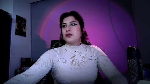 Snapshot of scarlett_sen chatting on 05-09-26, 03:06 Mistress Scarlett online show from 05-09-26, 03:06
