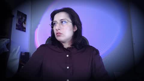 Snapshot of scarlett_sen chatting on 05-26-26, 02:13 Mistress Scarlett online show from 05-26-26, 02:13
