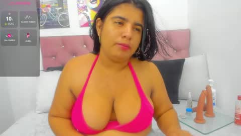 Snapshot of scarlett_sex_20 chatting on 05-10-26, 10:26 scarlett_sex_20 online show from 05-10-26, 10:26