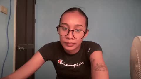 Scarlett online show from 12-19-25, 03:35