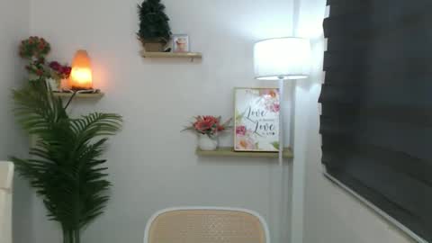    online show from 10-04-25, 04:54