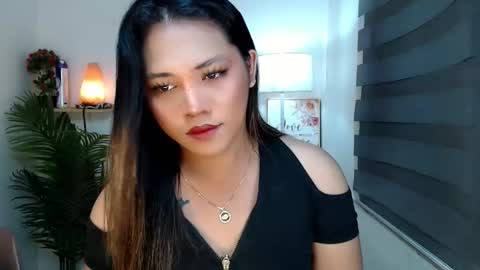 Snapshot of scarlett_sofia69 chatting on 02-04-26, 10:32 online show from 02-04-26, 10:32