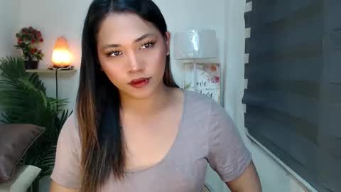 Snapshot of scarlett_sofia69 chatting on 03-18-26, 05:43 online show from 03-18-26, 05:43
