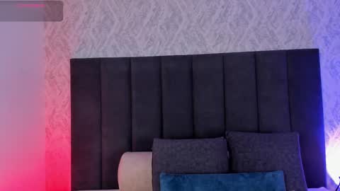 Scarlett online show from 11-13-25, 04:55