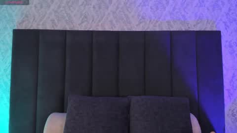 Scarlett online show from 11-21-25, 04:11