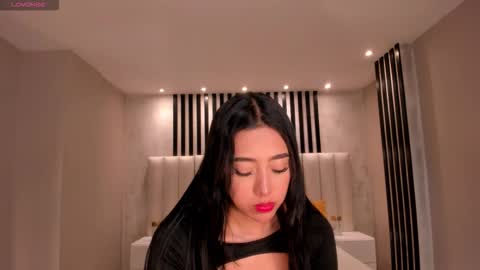 Sacrlett Blaze online show from 03-26-26, 12:00