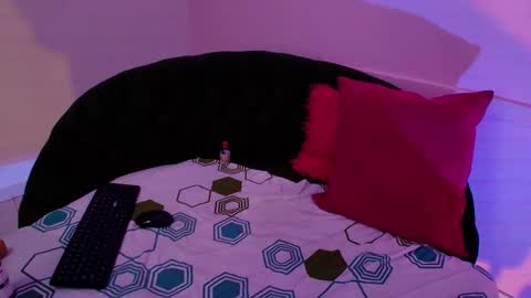 SCARLETTE online show from 02-22-25, 03:23